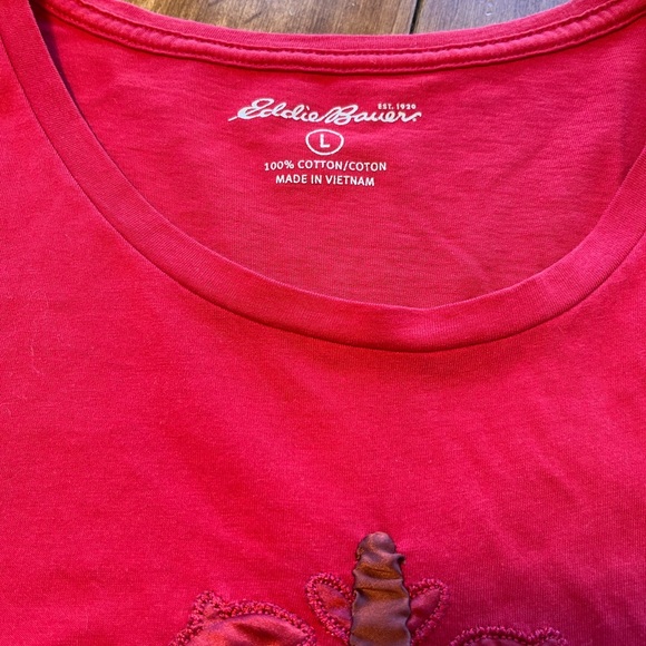 Eddie Bauer Red, Embellished Short-Sleeve T-Shirt - Large - EUC - Picture 4 of 4